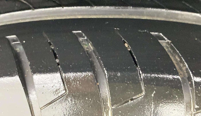 2022 Maruti Dzire VXI, Petrol, Manual, 45,207 km, Right Rear Tyre Tread