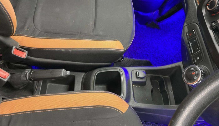 2017 Renault Kwid CLIMBER 1.0 AMT, Petrol, Automatic, 48,490 km, Gear Lever