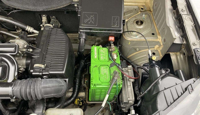 2017 Renault Kwid CLIMBER 1.0 AMT, Petrol, Automatic, 48,490 km, Engine View - Left