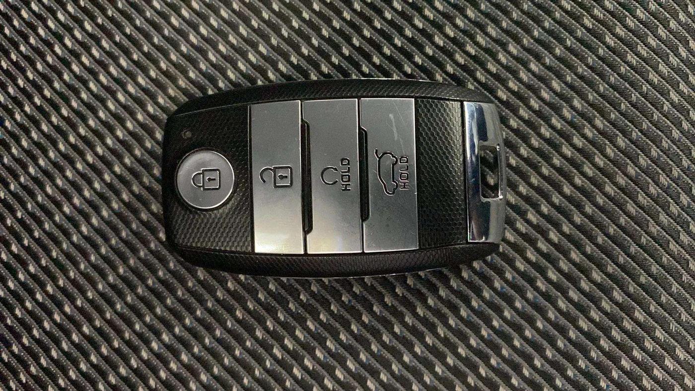 2023 KIA SELTOS  HTK PLUS 1.5 PETROL MT, Petrol, Manual, 49,531 km, Key Close Up