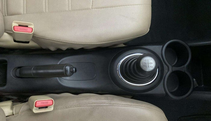 2014 Honda Brio V MT, Petrol, Manual, 24,346 km, Gear Lever
