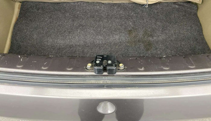2014 Honda Brio V MT, Petrol, Manual, 24,346 km, Boot Inside