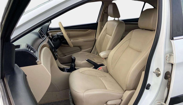2021 Maruti Ciaz ALPHA 1.5 SHVS PETROL, Petrol, Manual, 65,004 km, Right Side Front Door Cabin