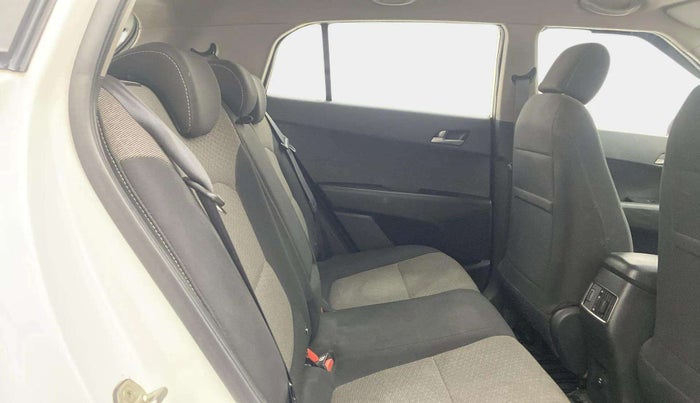 2017 Hyundai Creta SX PLUS AT 1.6 PETROL, Petrol, Automatic, 59,762 km, Right Side Rear Door Cabin