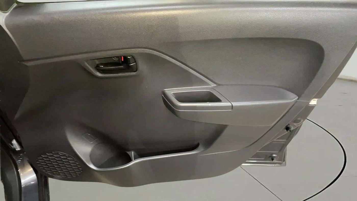 2023 Maruti Alto K10 VXI, Petrol, Manual, 4,041 km, Driver Side Door Panels Control