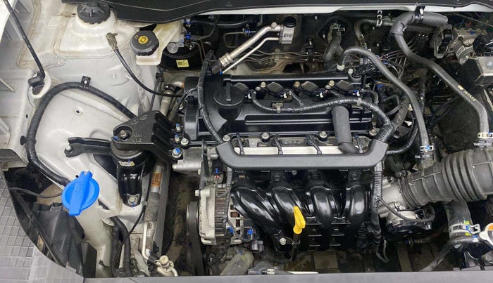 2022 Hyundai VENUE S 1.2, Petrol, Manual, 24,235 km, Engine View - Right