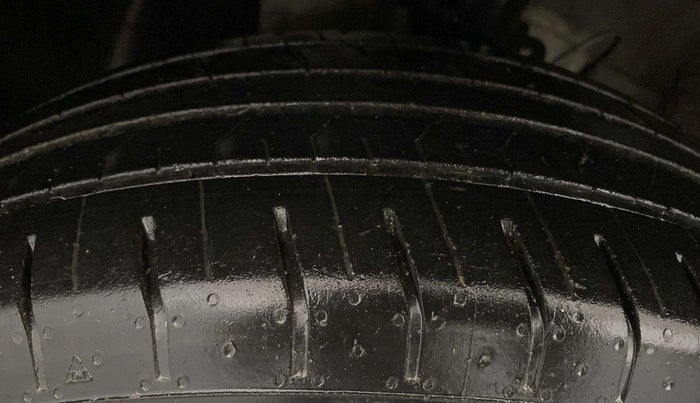 2022 Hyundai VENUE S 1.2, Petrol, Manual, 24,235 km, Left Front Tyre Tread