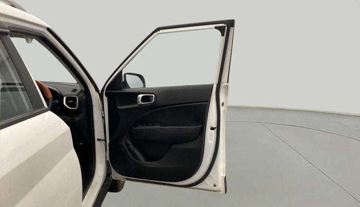 2022 Hyundai VENUE S 1.2, Petrol, Manual, 24,235 km, RHS Front Door