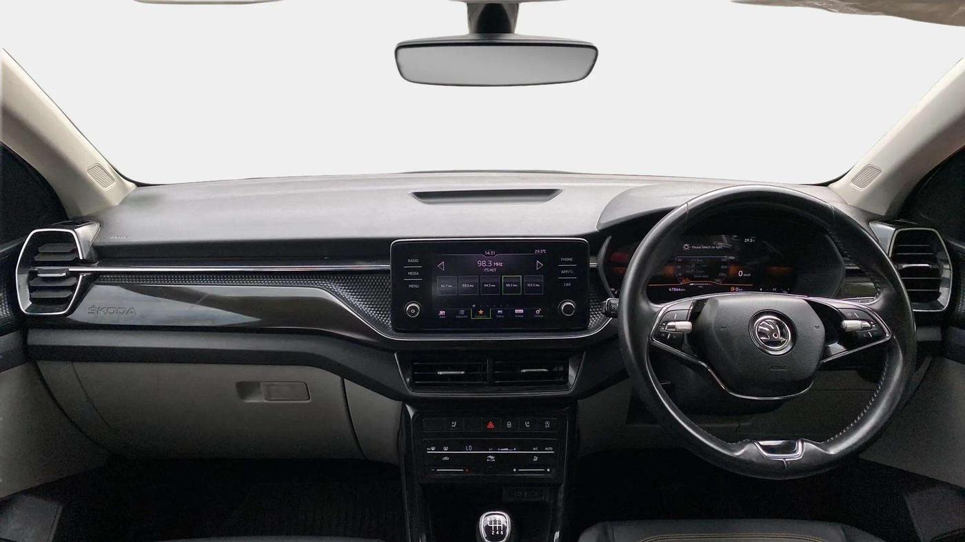 2023 Skoda KUSHAQ STYLE 1.0L TSI MT, Petrol, Manual, 47,876 km, Dashboard