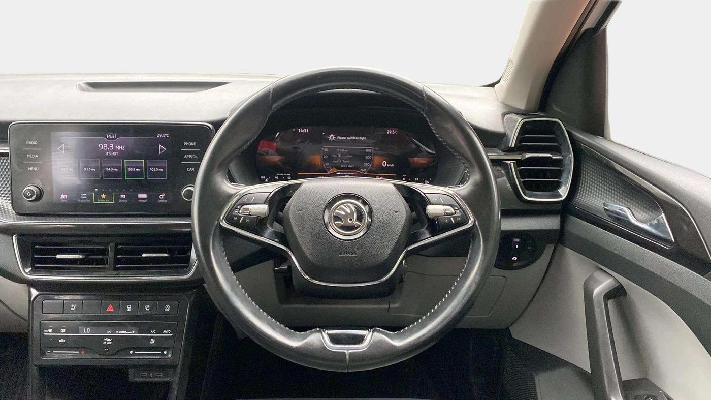 2023 Skoda KUSHAQ STYLE 1.0L TSI MT, Petrol, Manual, 47,876 km, Steering Wheel Close Up