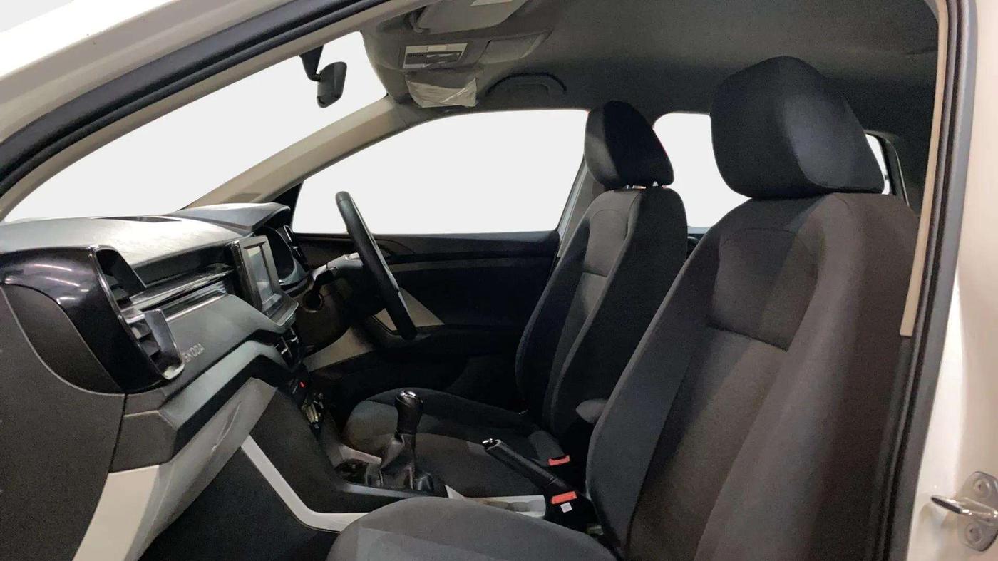 2022 Skoda KUSHAQ ACTIVE 1.0L TSI MT, Petrol, Manual, 28,788 km, Right Side Front Door Cabin