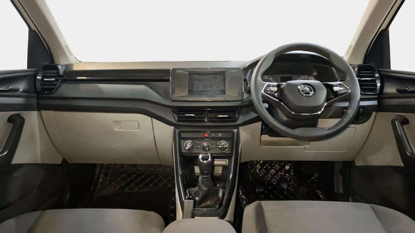 2022 Skoda KUSHAQ ACTIVE 1.0L TSI MT, Petrol, Manual, 28,788 km, Dashboard