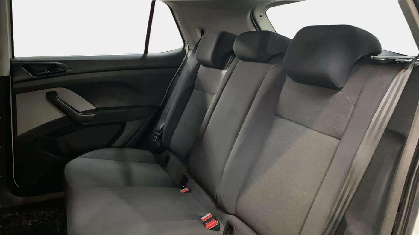 2022 Skoda KUSHAQ ACTIVE 1.0L TSI MT, Petrol, Manual, 28,788 km, Right Side Rear Door Cabin
