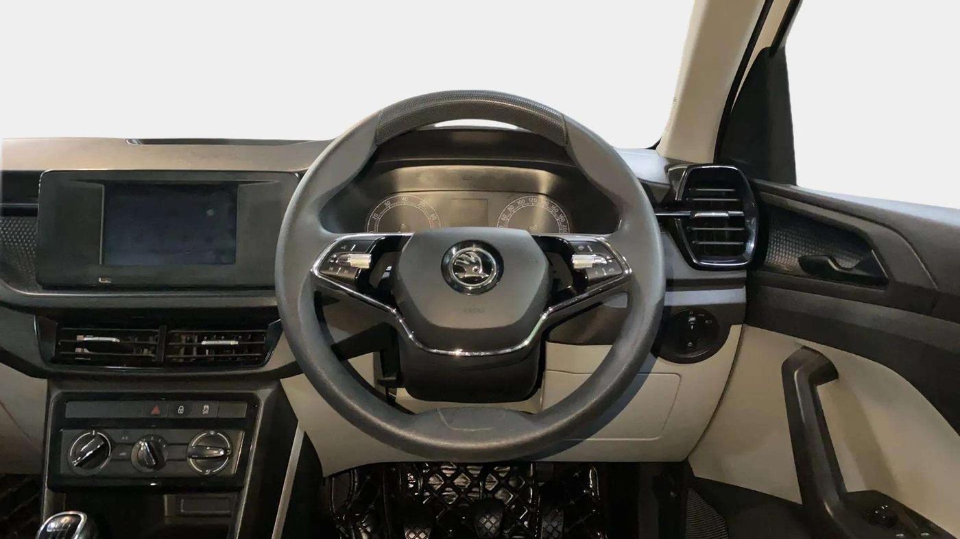 2022 Skoda KUSHAQ ACTIVE 1.0L TSI MT, Petrol, Manual, 28,788 km, Steering Wheel Close Up