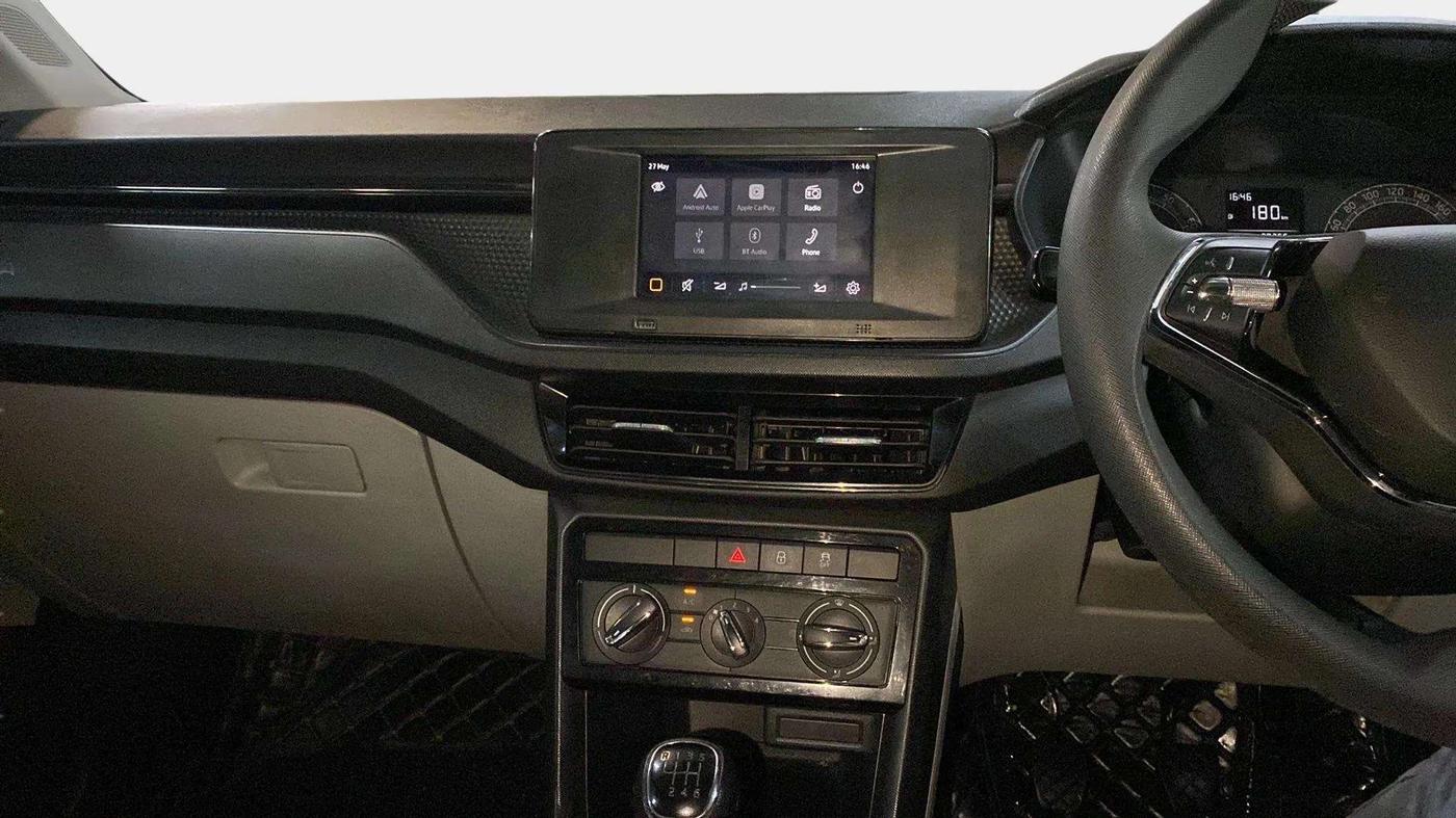 2022 Skoda KUSHAQ ACTIVE 1.0L TSI MT, Petrol, Manual, 28,788 km, Air Conditioner