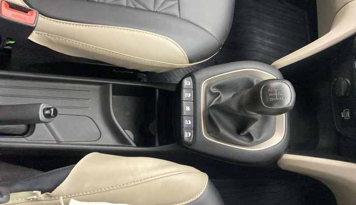 2022 Hyundai NEW SANTRO SPORTZ MT, Petrol, Manual, 16,154 km, Gear Lever