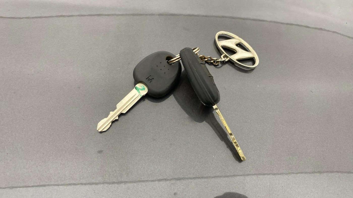 2022 Hyundai NEW SANTRO SPORTZ MT, Petrol, Manual, 16,252 km, Key Close Up