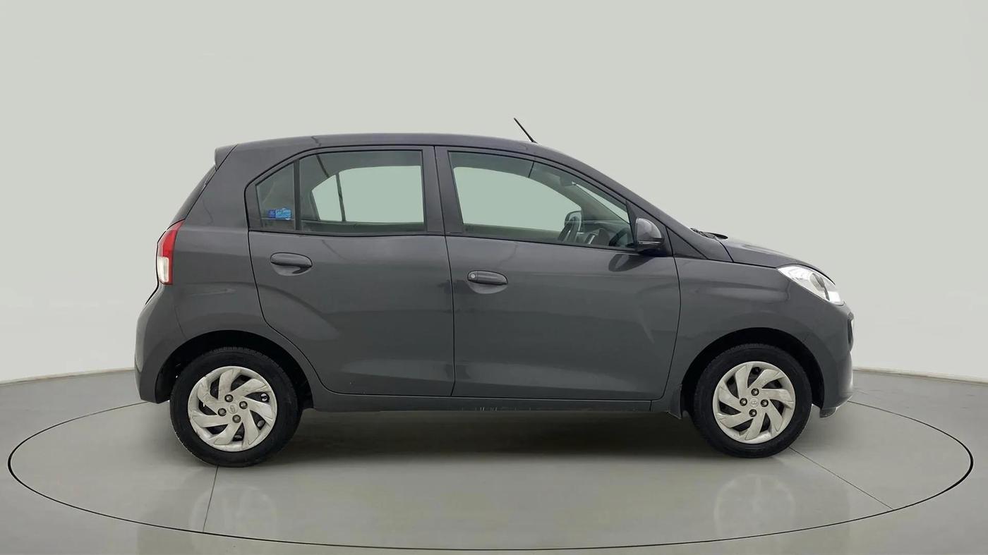 2022 Hyundai NEW SANTRO SPORTZ MT, Petrol, Manual, 16,252 km, Right Side View