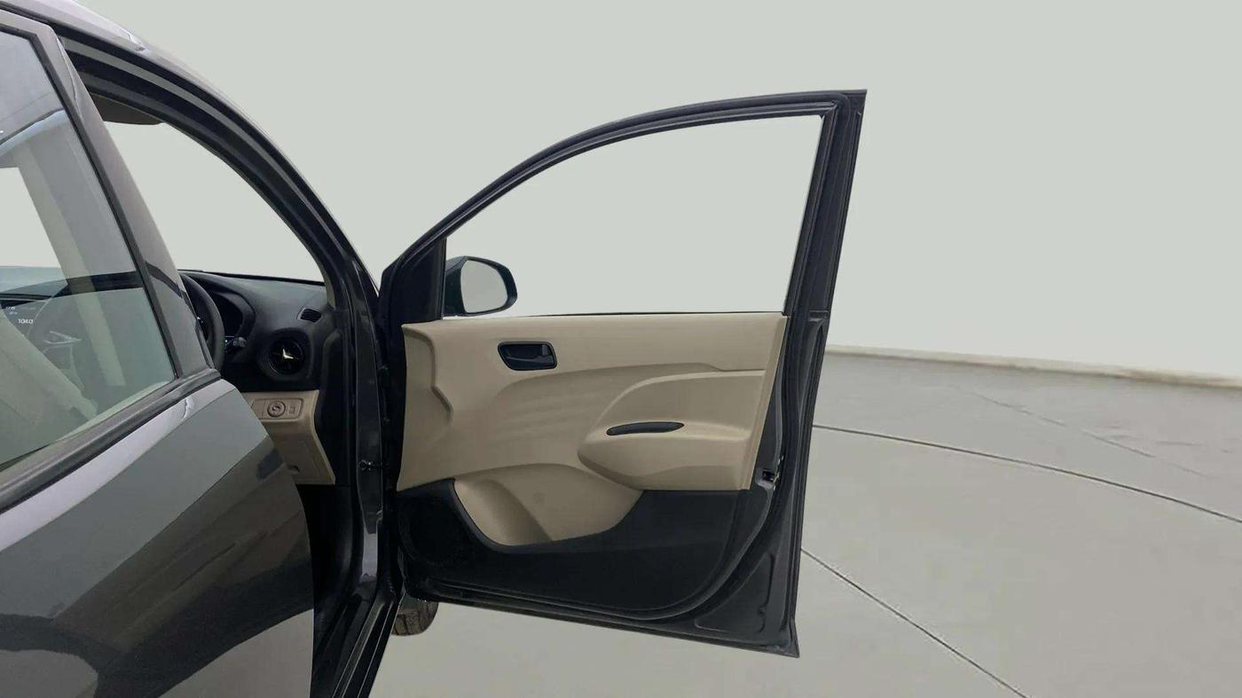 2022 Hyundai NEW SANTRO SPORTZ MT, Petrol, Manual, 16,252 km, RHS Front Door