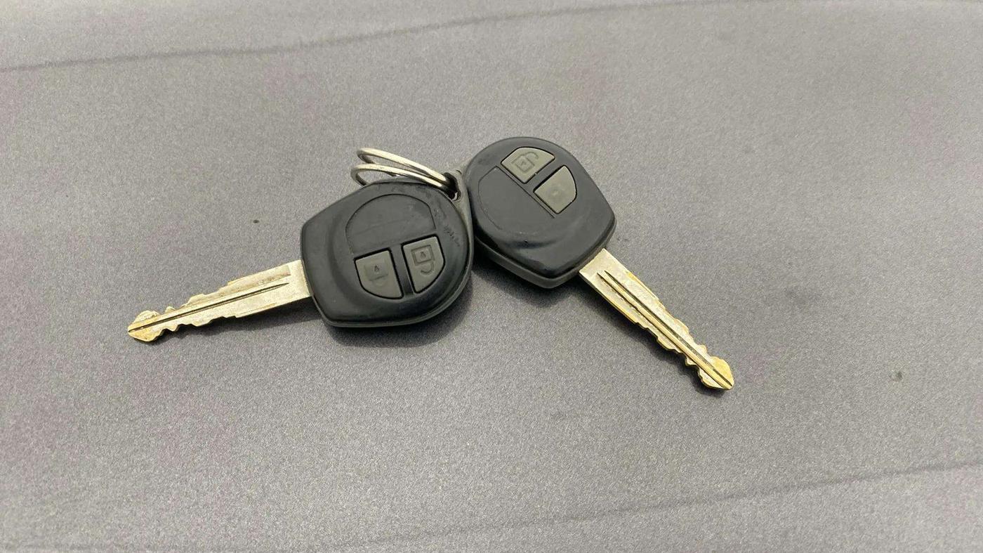 2014 Maruti Ertiga ZXI, Petrol, Manual, 64,802 km, Key Close Up