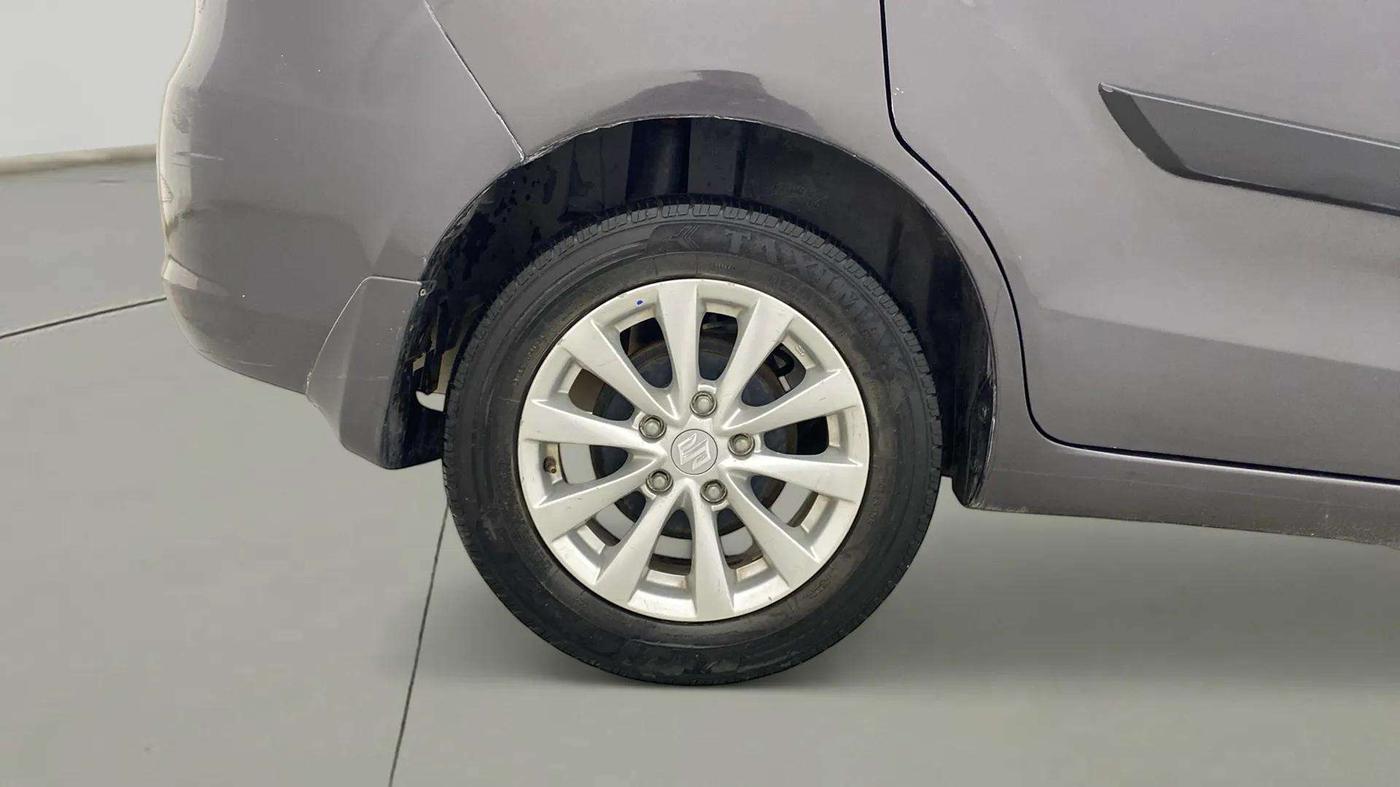 2014 Maruti Ertiga ZXI, Petrol, Manual, 64,802 km, Right Rear Wheel