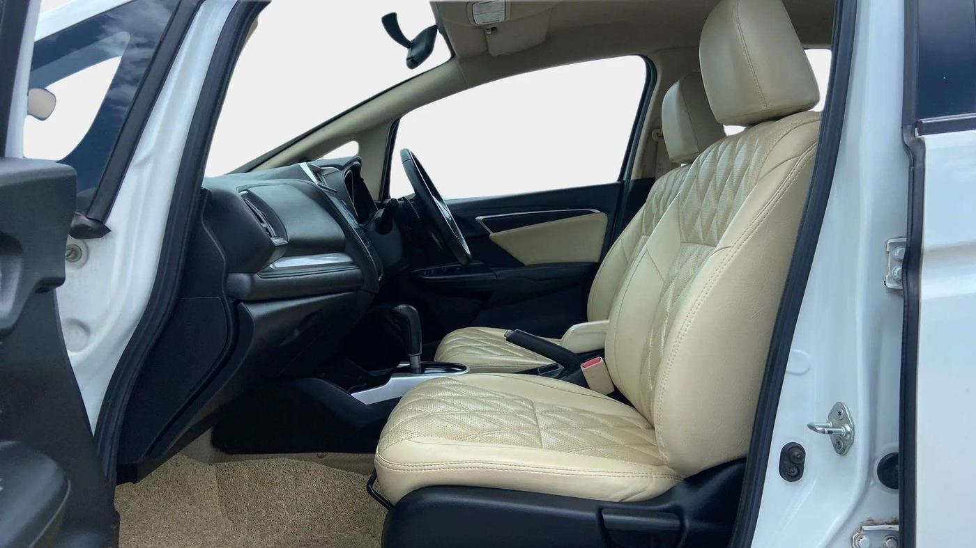 2020 Honda Jazz 1.2L I-VTEC VX CVT, Petrol, Automatic, 71,237 km, Right Side Front Door Cabin