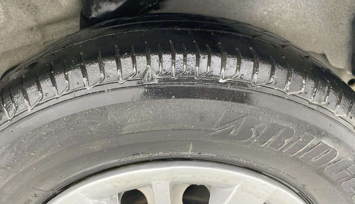 2016 Hyundai i10 MAGNA 1.1, Petrol, Manual, 37,898 km, Left Rear Tyre Tread