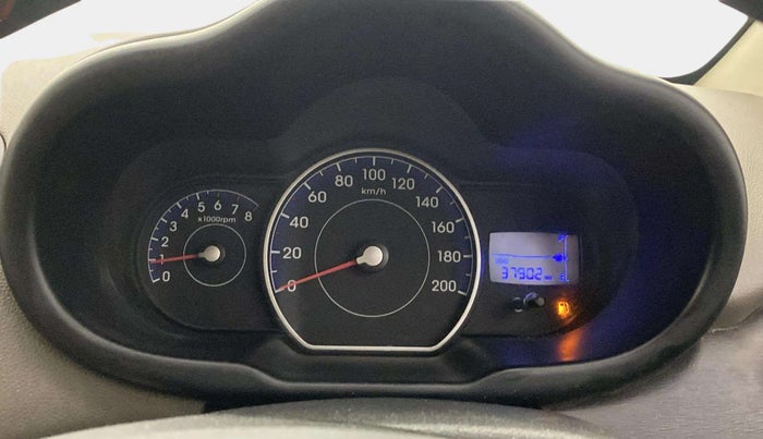 2016 Hyundai i10 MAGNA 1.1, Petrol, Manual, 37,898 km, Odometer Image