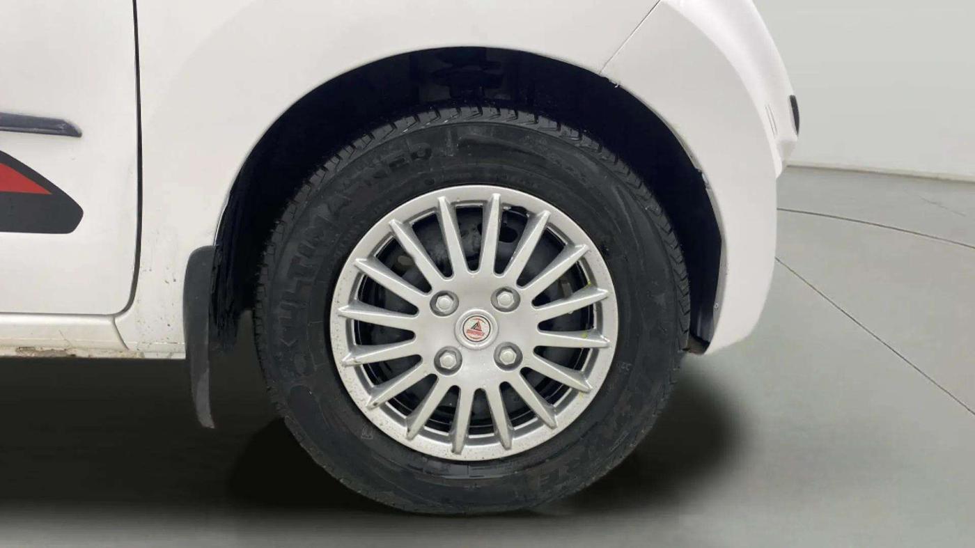 2019 Datsun Redi Go T(O) 1.0, Petrol, Manual, 39,566 km, Right Front Wheel