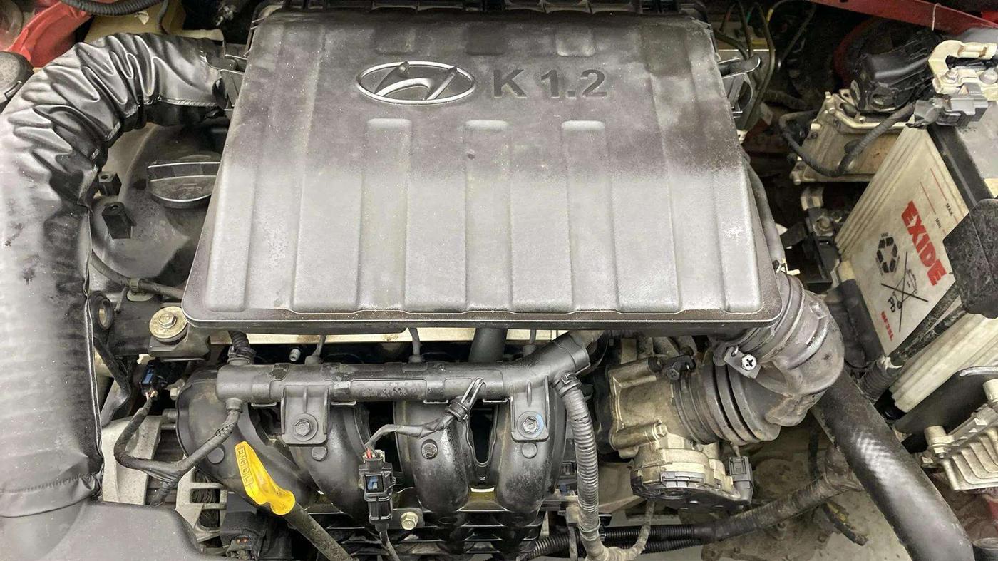 2023 Hyundai AURA SX PLUS 1.2 AMT, Petrol, Automatic, 37,642 km, Engine View