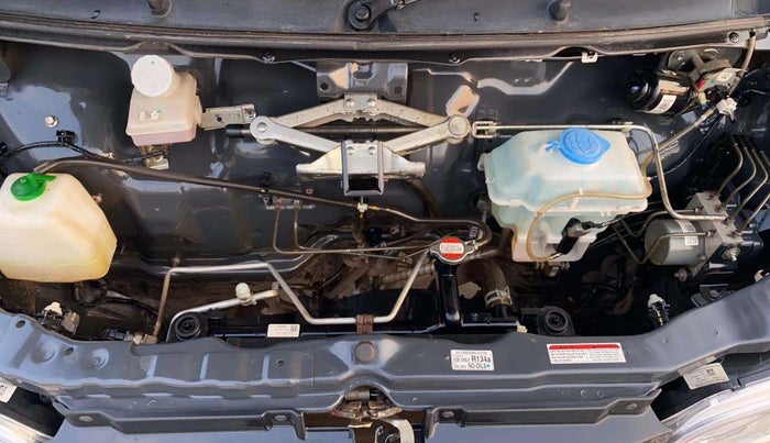 2023 Maruti Eeco 5 STR AC, Petrol, Manual, 28,755 km, Open Bonet