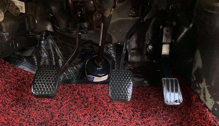 2023 Maruti Eeco 5 STR AC, Petrol, Manual, 28,755 km, Pedals