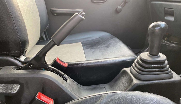 2023 Maruti Eeco 5 STR AC, Petrol, Manual, 28,755 km, Gear Lever