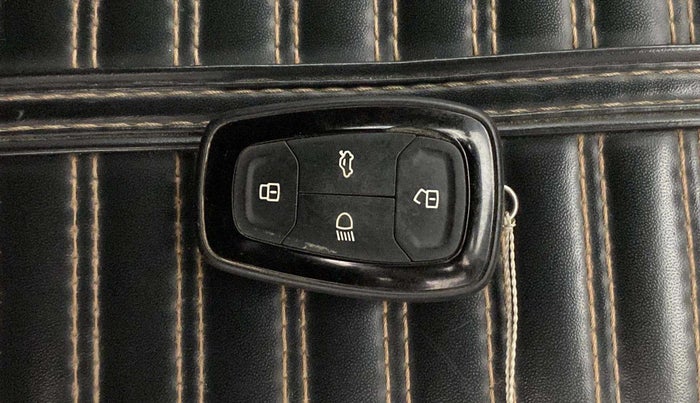 2021 Tata Harrier XT PLUS 2.0L KRYOTEC, Diesel, Manual, 89,505 km, Key Close Up