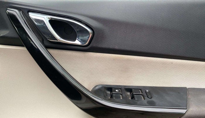 2022 Tata TIGOR XZ PLUS CNG, CNG, Manual, 53,377 km, Driver Side Door Panels Control