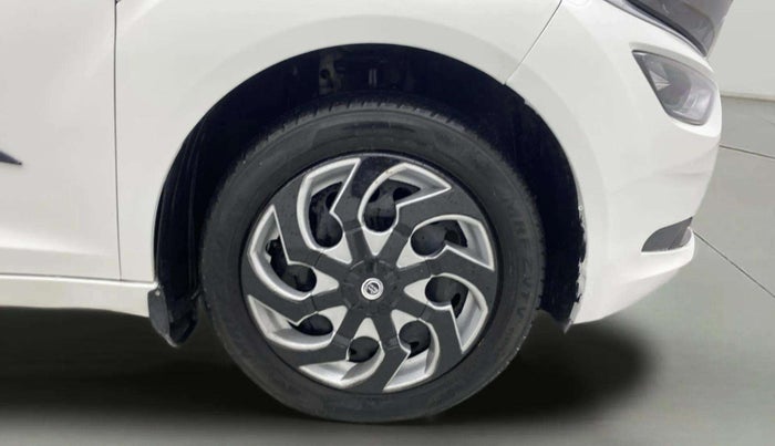 2021 Tata ALTROZ XT PETROL, Petrol, Manual, 49,174 km, Right Front Wheel
