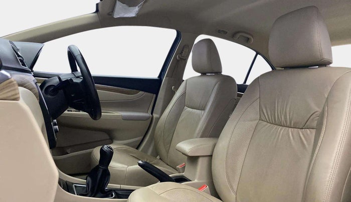 2018 Maruti Ciaz ALPHA 1.5 SHVS PETROL, Petrol, Manual, 37,122 km, Right Side Front Door Cabin