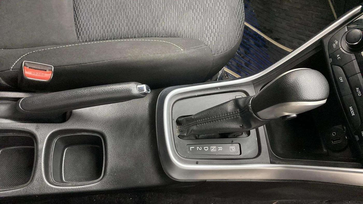 2021 Maruti S Cross ZETA AT 1.5, Petrol, Automatic, 38,351 km, Gear Lever