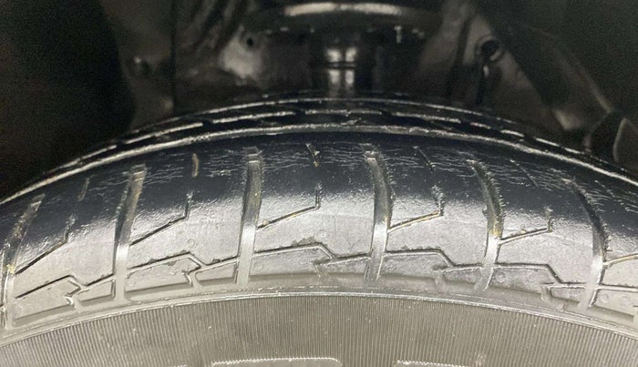 2021 Maruti S Cross ZETA AT 1.5, Petrol, Automatic, 38,351 km, Right Front Tyre Tread