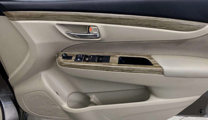 2018 Maruti Ciaz DELTA 1.5 SHVS MT PETROL, Petrol, Manual, 71,699 km, Driver Side Door Panels Control