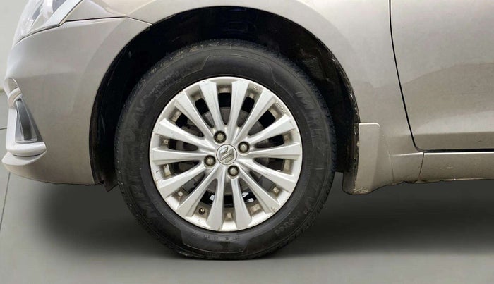 2018 Maruti Ciaz DELTA 1.5 SHVS MT PETROL, Petrol, Manual, 71,699 km, Left Front Wheel
