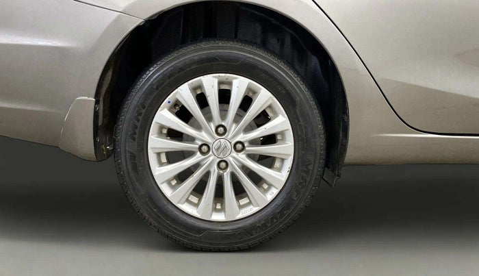 2018 Maruti Ciaz DELTA 1.5 SHVS MT PETROL, Petrol, Manual, 71,699 km, Right Rear Wheel