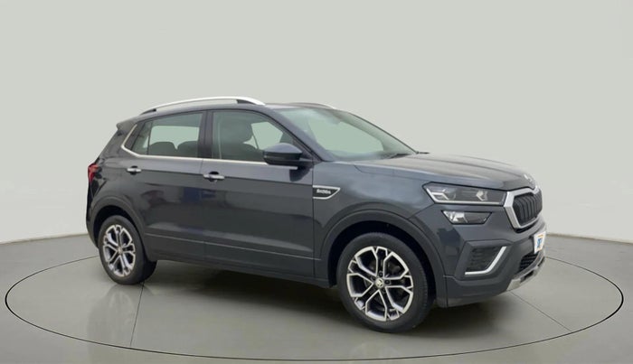 2022 Skoda KUSHAQ STYLE 1.0L TSI AT (6 AIRBAGS), Petrol, Automatic, 31,901 km, Right Front Diagonal