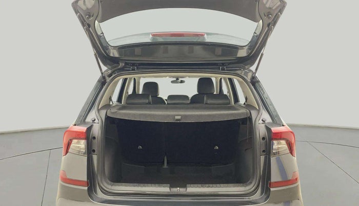 2022 Skoda KUSHAQ STYLE 1.0L TSI AT (6 AIRBAGS), Petrol, Automatic, 31,901 km, Boot Open Zoomed View