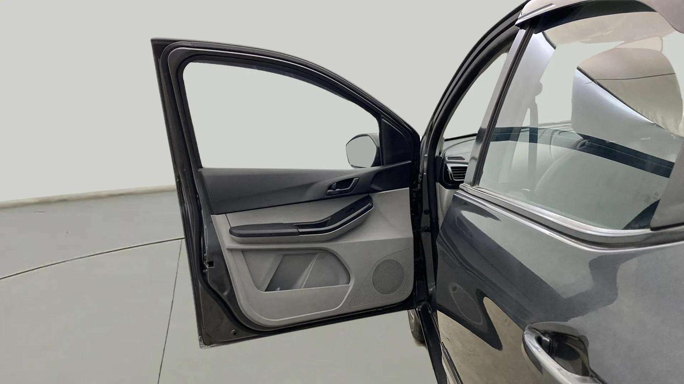 2022 Tata Tiago XT CNG, CNG, Manual, 29,003 km, LHS Front Door