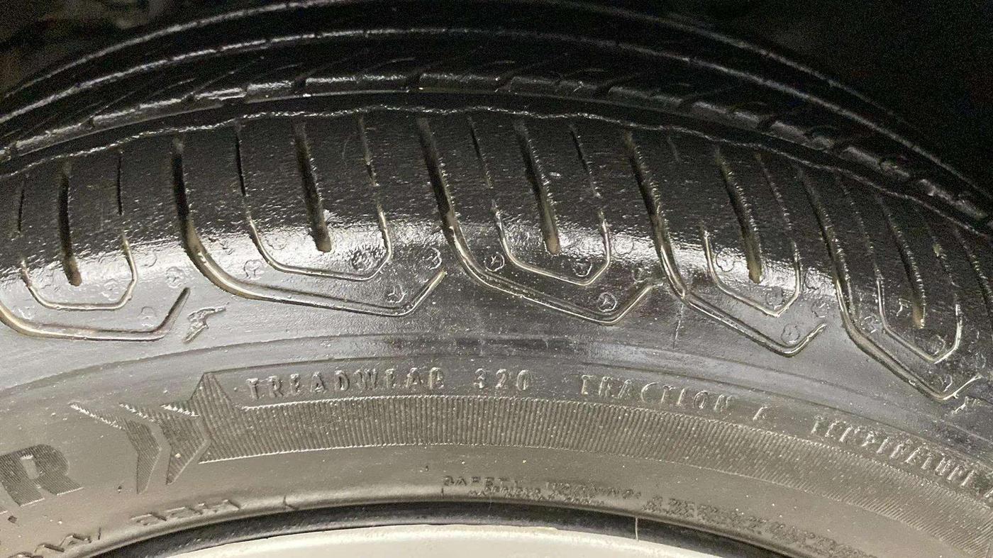 2022 Tata Tiago XT CNG, CNG, Manual, 29,003 km, Right Front Tyre Tread
