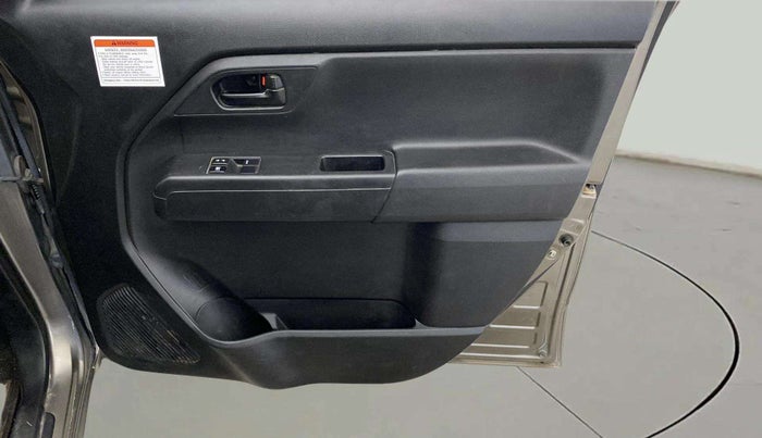 2021 Maruti New Wagon-R LXI CNG (O) 1.0, CNG, Manual, 48,680 km, Driver Side Door Panels Control