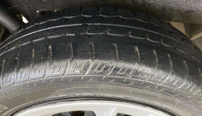 2016 Maruti Wagon R 1.0 VXI AMT, Petrol, Automatic, 61,673 km, Left Front Tyre Tread
