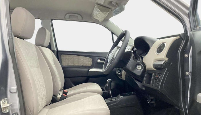 2016 Maruti Wagon R 1.0 VXI AMT, Petrol, Automatic, 61,673 km, Right Side Front Door Cabin