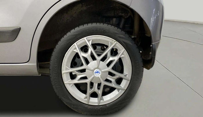 2016 Maruti Wagon R 1.0 VXI AMT, Petrol, Automatic, 61,673 km, Left Rear Wheel